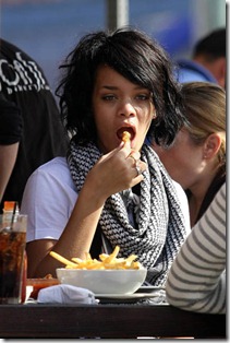 Rihanna pusdieno