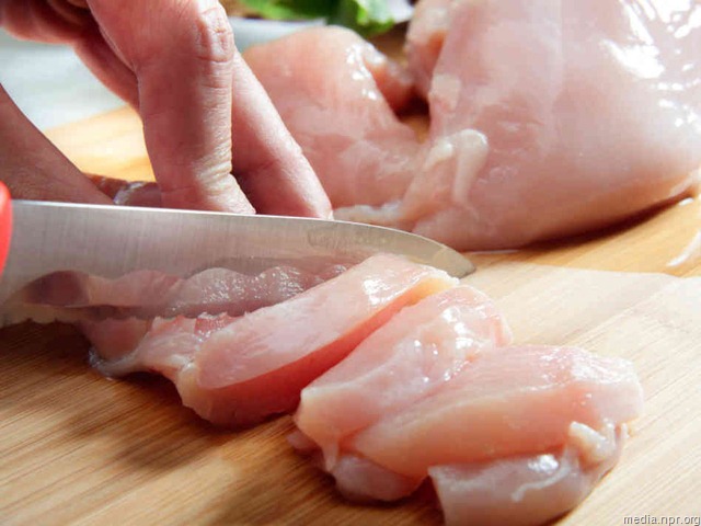 Padomi, kā pareizi uzglabāt un pagatavot vistas gaļu karstā laikā